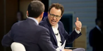 DeepMind and Anthropic CEOs: AI is already coming for junior roles at our companies