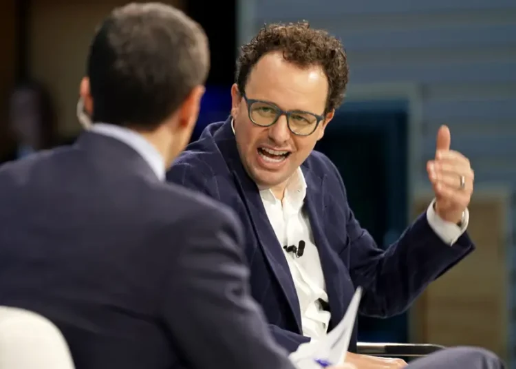 DeepMind and Anthropic CEOs: AI is already coming for junior roles at our companies