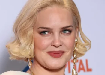 Singer Anne-Marie says motherhood didn’t come naturally at first. With her second baby, she did things differently.