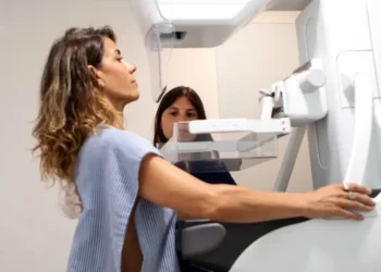 4 healthy habits to help lower your risk of breast cancer, according to an oncologist