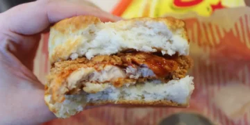 Bojangles wants New Yorkers to ditch their bagels for biscuits. It could reignite the breakfast wars.