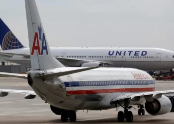 US authorities accuse a Canadian man of posing as airline staff to fly for free hundreds of times on US airlines