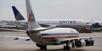 US authorities accuse a Canadian man of posing as airline staff to fly for free hundreds of times on US airlines
