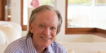 ‘Bond King’ Bill Gross says the record stock rally is at risk of stalling &mdash; and tells us what could keep the party going