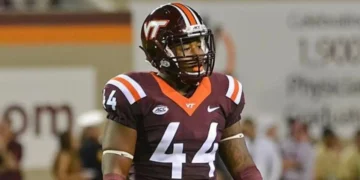 When my college football career ended, I hit rock bottom. Losing over 100 pounds helped me get my life back on track.