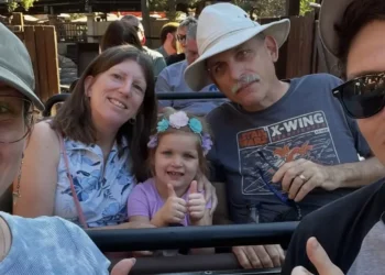 It’s become impossible to visit Disney without a smartphone. I’m not nearly as sad about it as I thought I’d be.