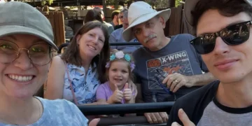 It’s become impossible to visit Disney without a smartphone. I’m not nearly as sad about it as I thought I’d be.