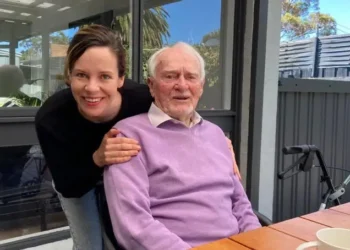 Age-gap friendships are the cheat code to leveling up at work