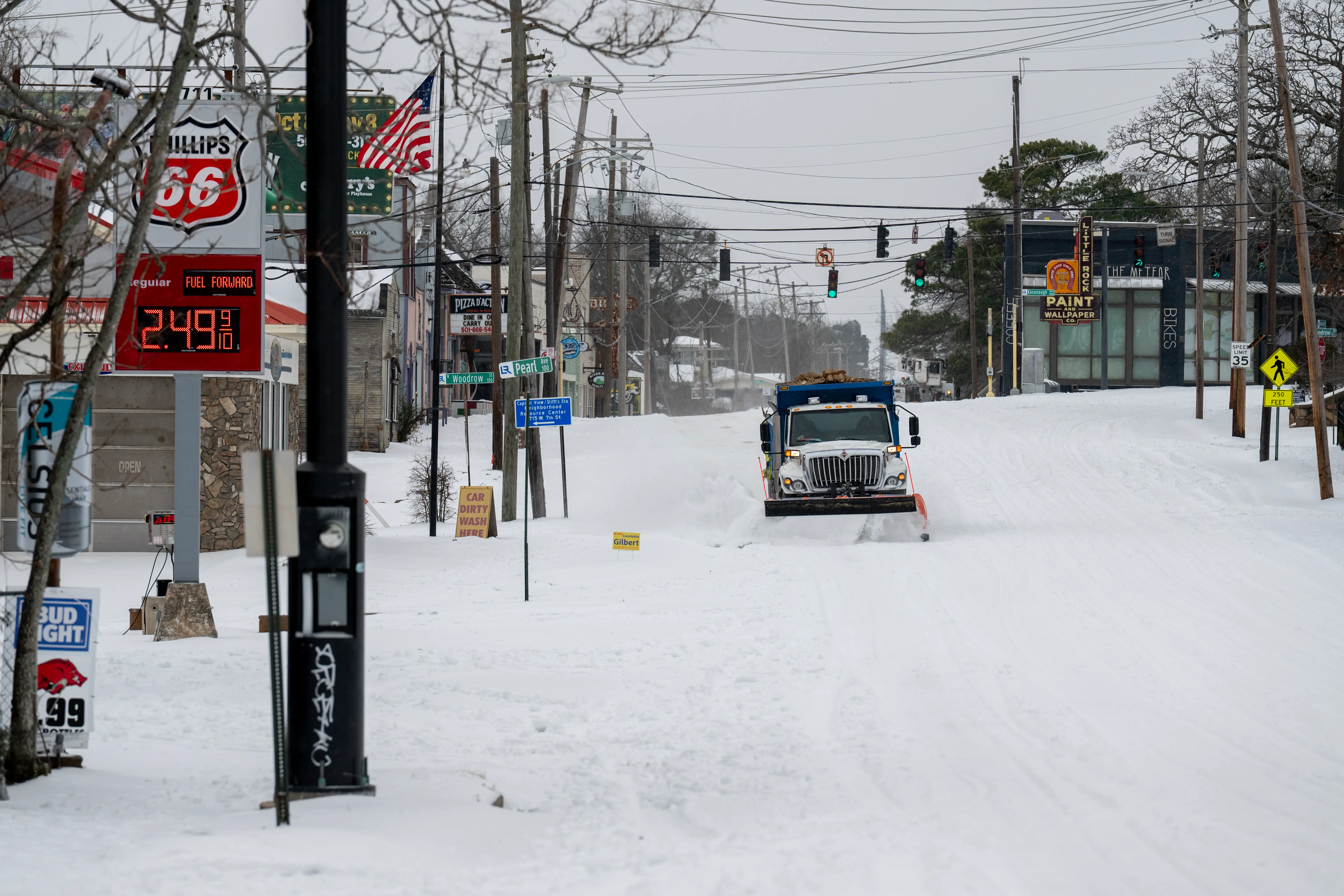 Snowplow in Little Rock, Arkansas, during winter storm 2026.