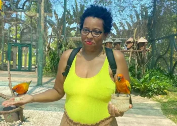 When I moved abroad, I stopped buying groceries ‘like an American.’ Now, I eat and shop better &mdash; and I’ve lost 100 pounds.