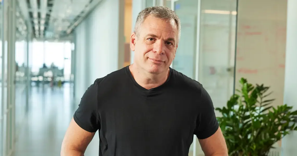 The Wix CEO said AI gives engineers ‘superpowers.’ That means one trait is key for entry-level developers.