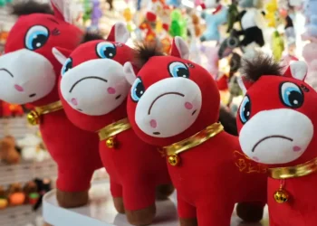 This viral crying horse plushie has become an iconic symbol for the Chinese white collar worker’s hustle life