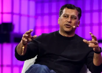 Superhuman’s CEO has an ‘insane’ productivity hack that involves scoring himself weekly