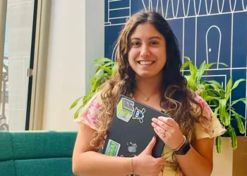 I was laid off by Amazon and landed a new role 2 weeks later. Here’s my advice for other laid-off tech workers.