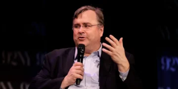 Reid Hoffman says business leaders are wrong to stay silent about the Trump administration