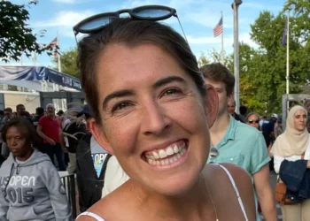 After writing about resellers making 6 figures on eBay and Poshmark, I tried selling closet items. Here’s why I stopped after earning about $100.