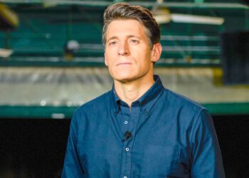 Top ‘CBS Evening News’ Producer Fired Amid MAGA-Coded Host’s Rocky Start