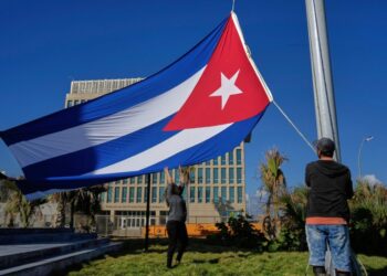 Trump team puts a target on Cuba, with threats and oil blockade