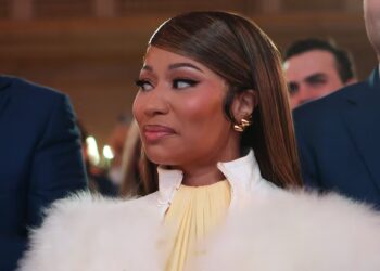 Fangirling GOP Senator Snubbed by Superstar MAGA Rapper