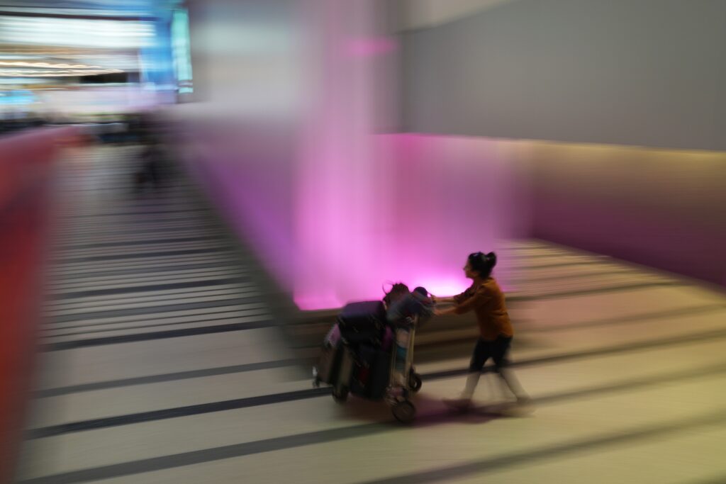 U.S. mandates more foreign travelers to pay $15,000 visa bond deposits