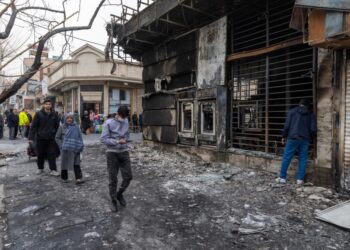 Iran’s opposition is clamoring for leaders but hobbled by divisions