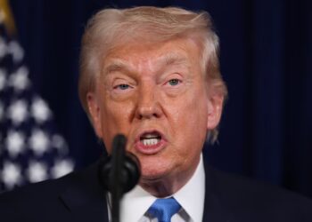 Trump Hits Back at Congress After Lawmakers Condemn Venezuela Raid