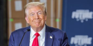 Billionaire Trump Raked in a Fortune as His Investors Lost Out