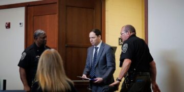 Defense in au pair murder plot case says police rushed to judgment