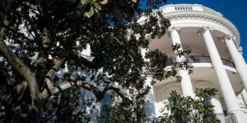 Warmest day of the month comes to Washington