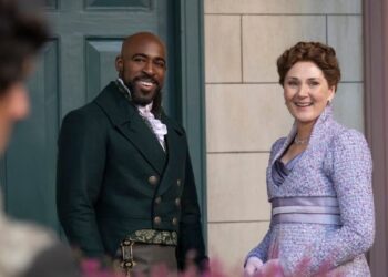 ‘Bridgerton’: Ruth Gemmell and Daniel Francis on Violet and Marcus’ Romance, That Season 4 Sex Scene