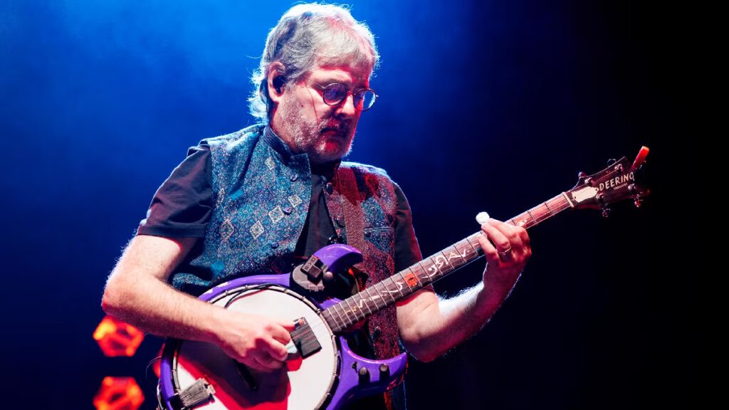 Béla Fleck Pulls Kennedy Center Performances After Trump Rebrand: ‘Performing There Has Become Charged and Political’