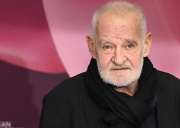 Béla Tarr, Hungarian Filmmaker, Dies at 70