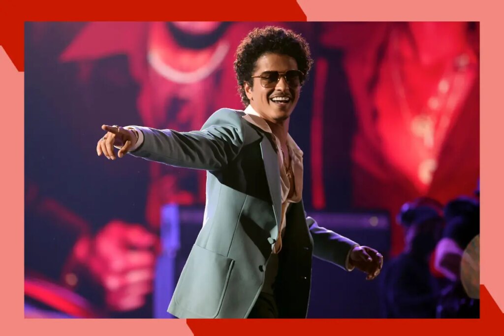Bruno Mars announces ‘Romantic Tour,’ two MetLife shows. Get tickets