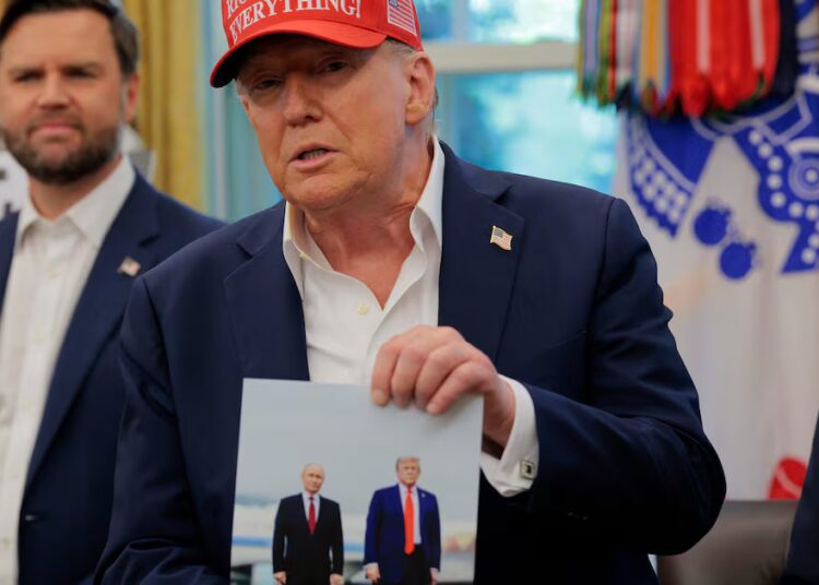 Trump Hangs Up Photo With His Frenemy at the White House