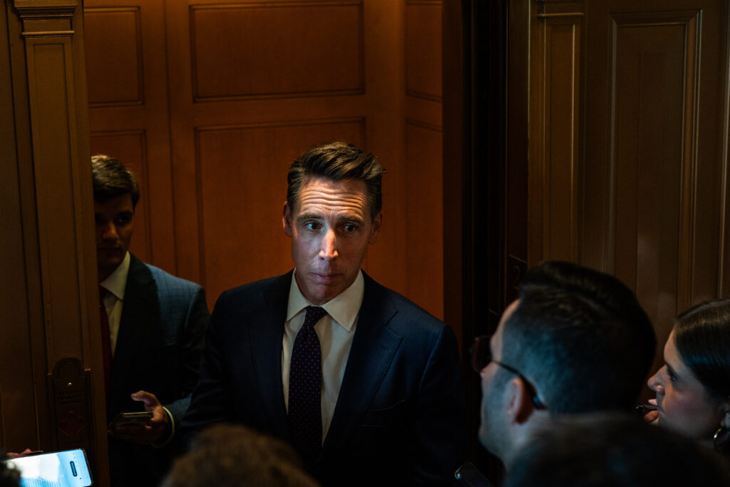 Senate blocks Venezuela war powers bill after Vance breaks deadlock