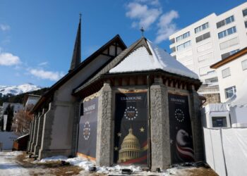 Trump jabs European leaders over Greenland as Davos becomes emergency summit