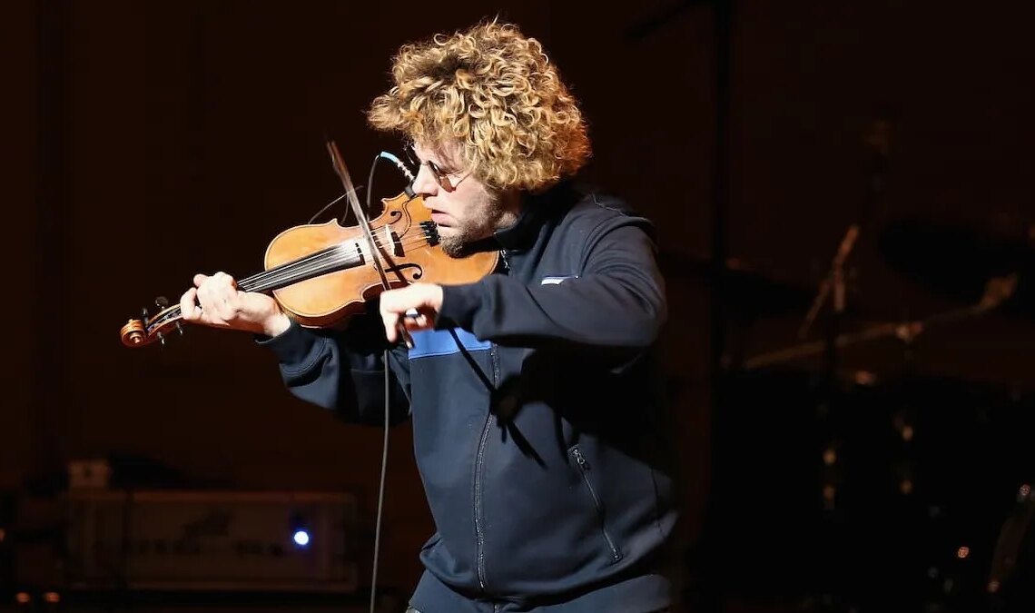 Canadian Artist Has Show Cancelled After AI Labeled Him a Sex Offender, Preparing to Sue Google