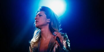 Why Longtime Céline Dion Producer Thought ‘Titanic’ Hit Would ‘Ruin Her Career’