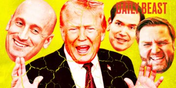 This Is How Trump Goons Exploit His Mental Decline: Political Guru