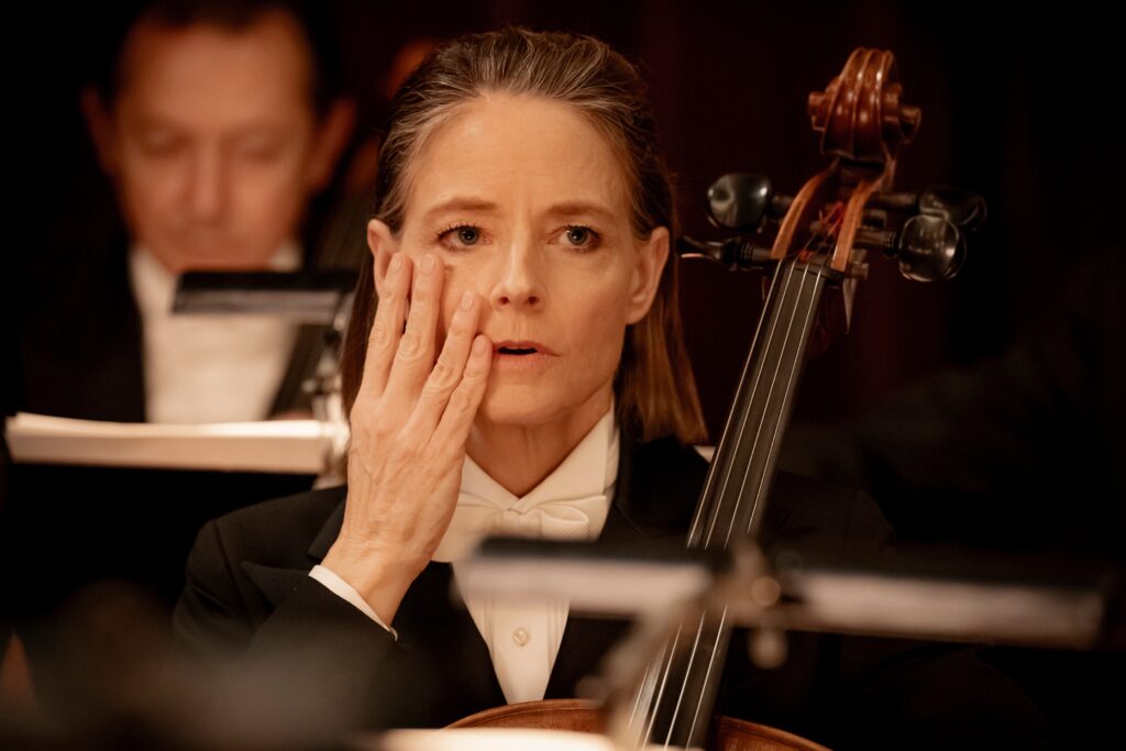 Jodie Foster unravels en français in ‘A Private Life’