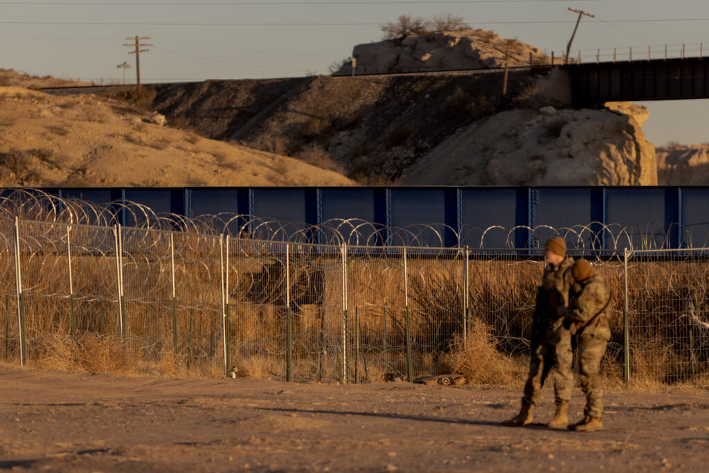 U.S. population growth slowed last year as net immigration fell by about half