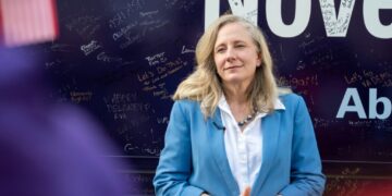 Four U-Va. board members resign as Spanberger takes office in Virignia