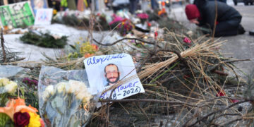 Alex Pretti’s sister speaks out, as Trump sends border czar to Minneapolis