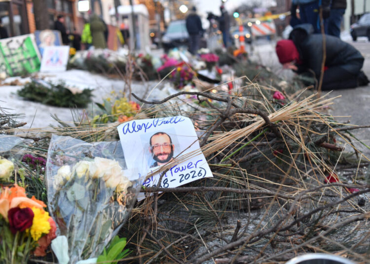 Alex Pretti’s sister speaks out, as Trump sends border czar to Minneapolis