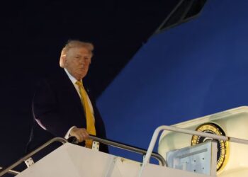 Travelers Stranded in Caribbean as Trump Attack Plunges Flights Into Chaos