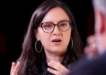 CBS Boss Secretly Knifes ‘60 Minutes’ Reporter She Tried to Censor