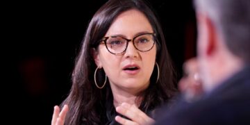 CBS Boss Secretly Knifes ‘60 Minutes’ Reporter She Tried to Censor