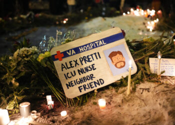 Live updates
Minneapolis on edge as details emerge of deadly shooting