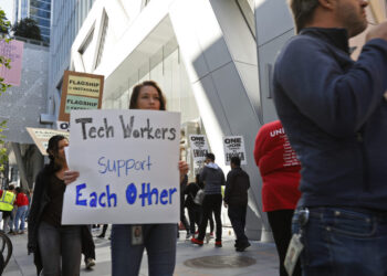 Tech workers ask their bosses to lobby Trump over ICE crackdowns