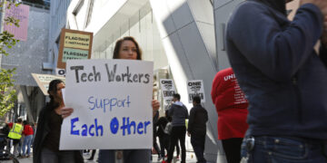 Tech workers ask their bosses to lobby Trump over ICE crackdowns